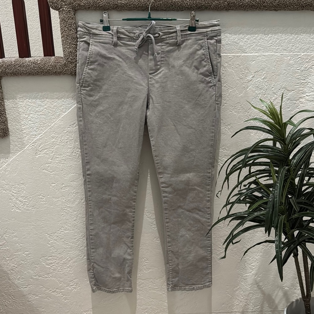 JAMES PERSE Women’s Gray Mid Rise Stretch Straight Casual Jeans Size 4 EUC